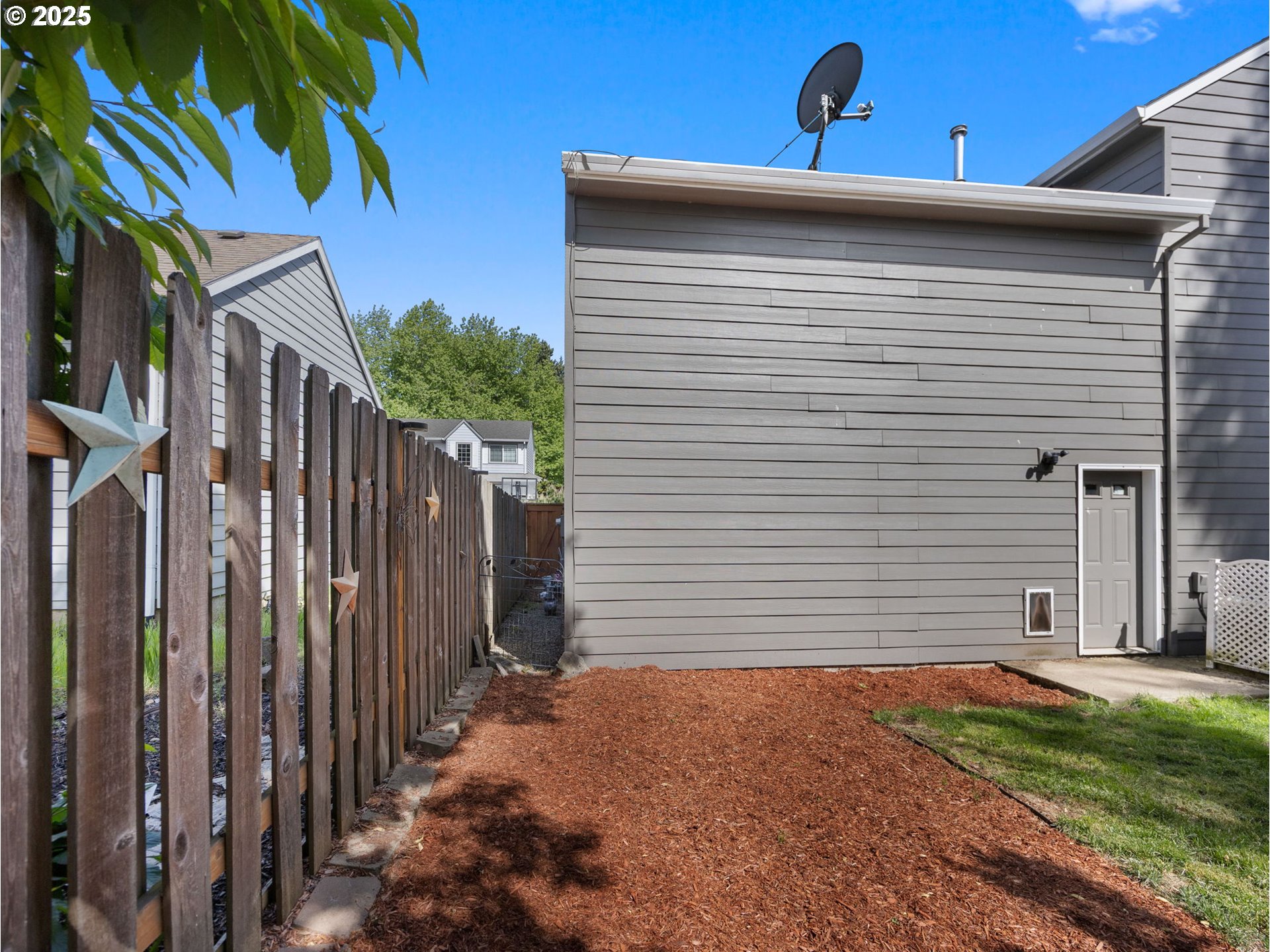 Clackamas, Oregon 97015, United States, 4 Bedrooms Bedrooms, ,3 BathroomsBathrooms,Residential,Pending,126699