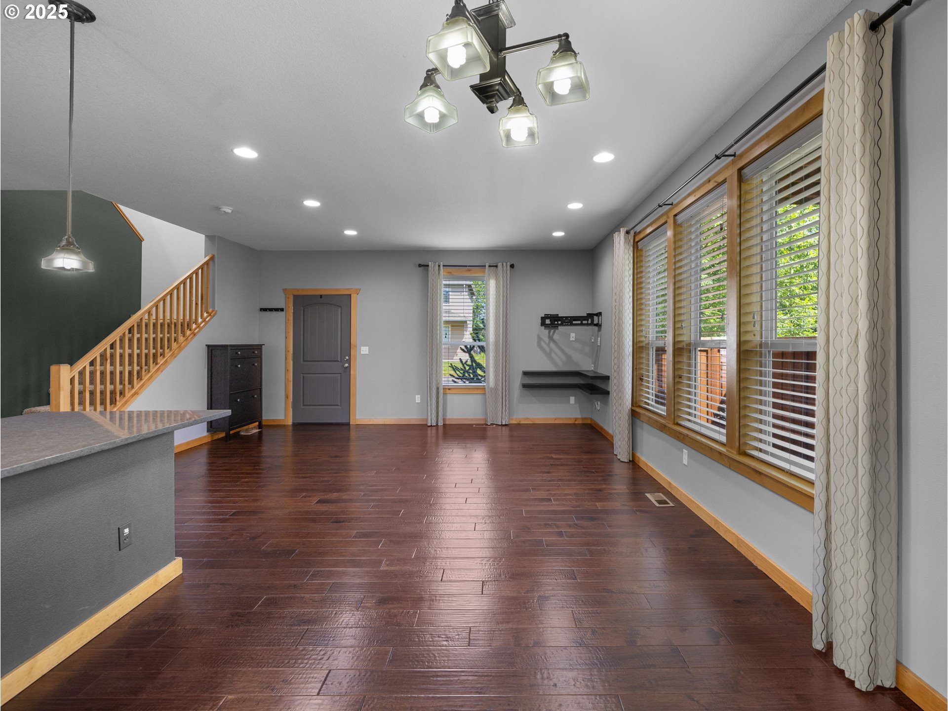 Clackamas, Oregon 97015, United States, 4 Bedrooms Bedrooms, ,3 BathroomsBathrooms,Residential,Pending,126699