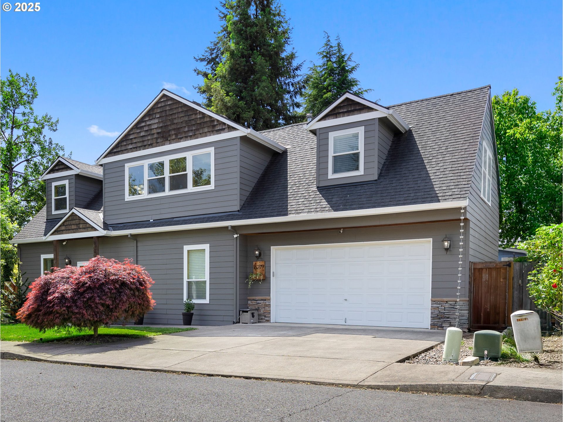 Clackamas, Oregon 97015, United States, 4 Bedrooms Bedrooms, ,3 BathroomsBathrooms,Residential,Pending,126699