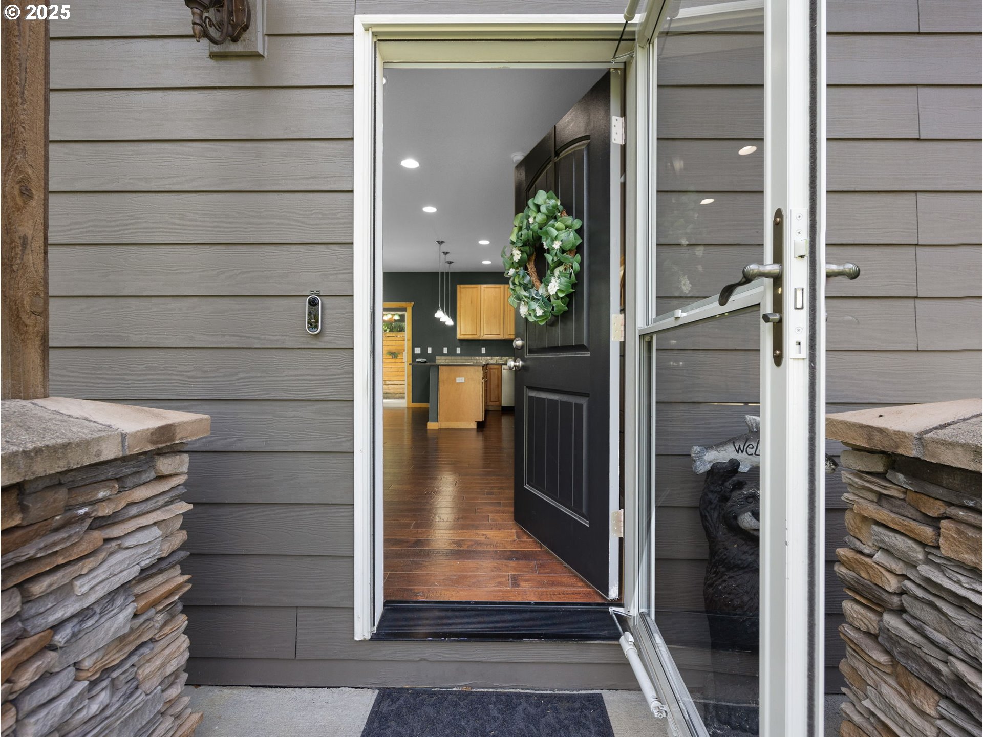 Clackamas, Oregon 97015, United States, 4 Bedrooms Bedrooms, ,3 BathroomsBathrooms,Residential,Pending,126699