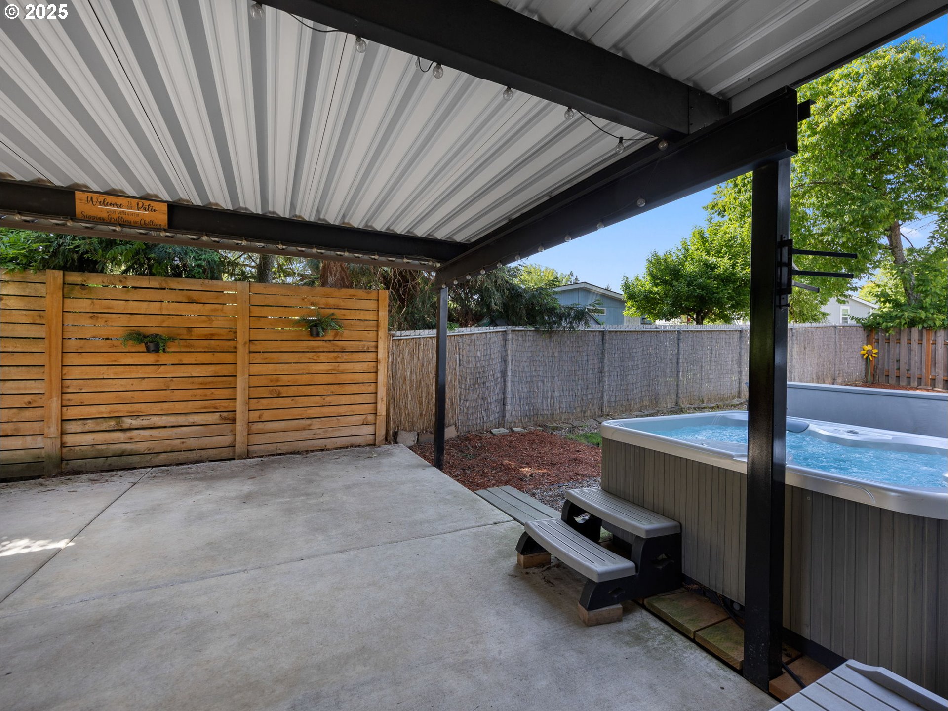 Clackamas, Oregon 97015, United States, 4 Bedrooms Bedrooms, ,3 BathroomsBathrooms,Residential,Pending,126699