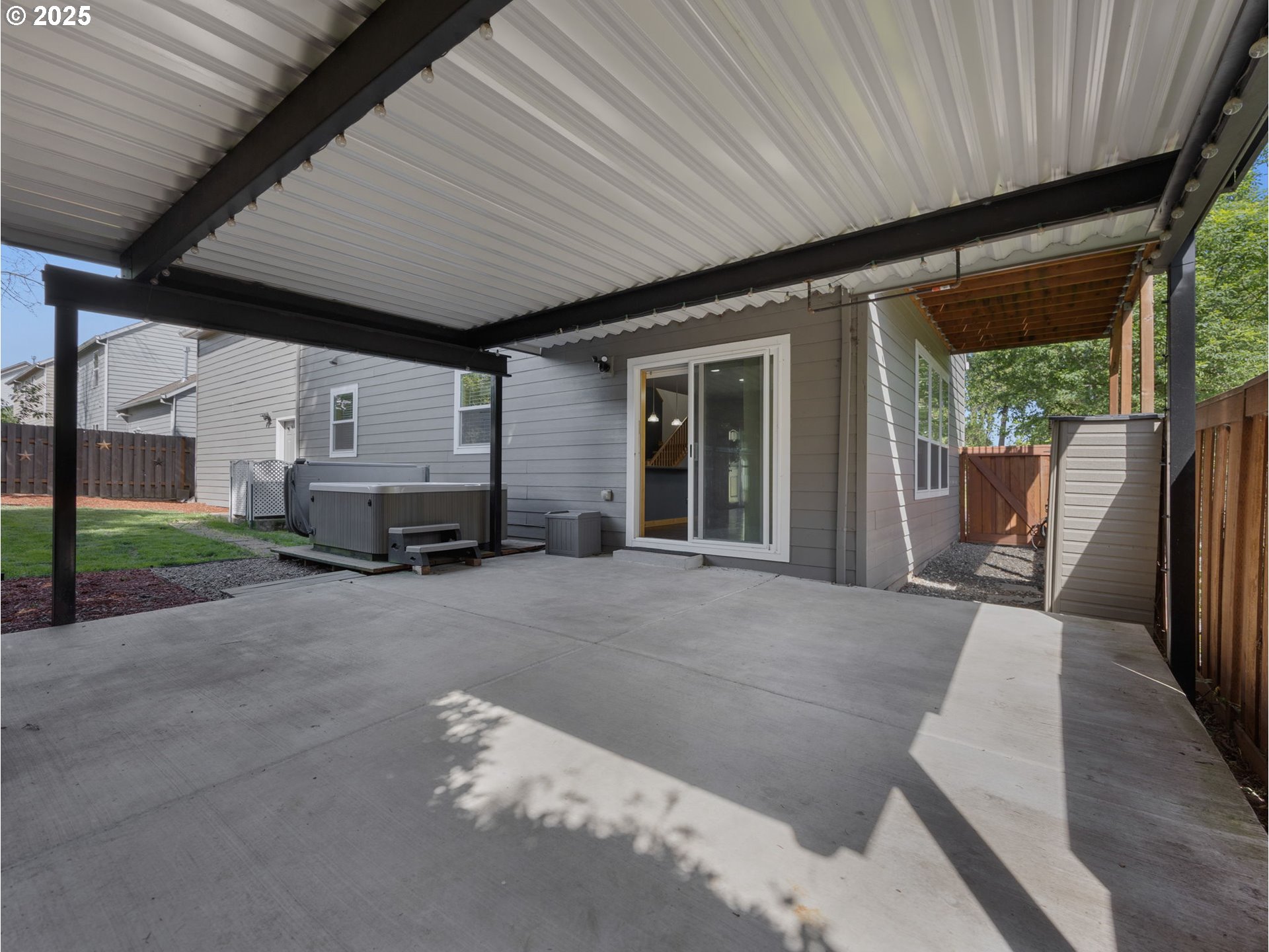 Clackamas, Oregon 97015, United States, 4 Bedrooms Bedrooms, ,3 BathroomsBathrooms,Residential,Pending,126699