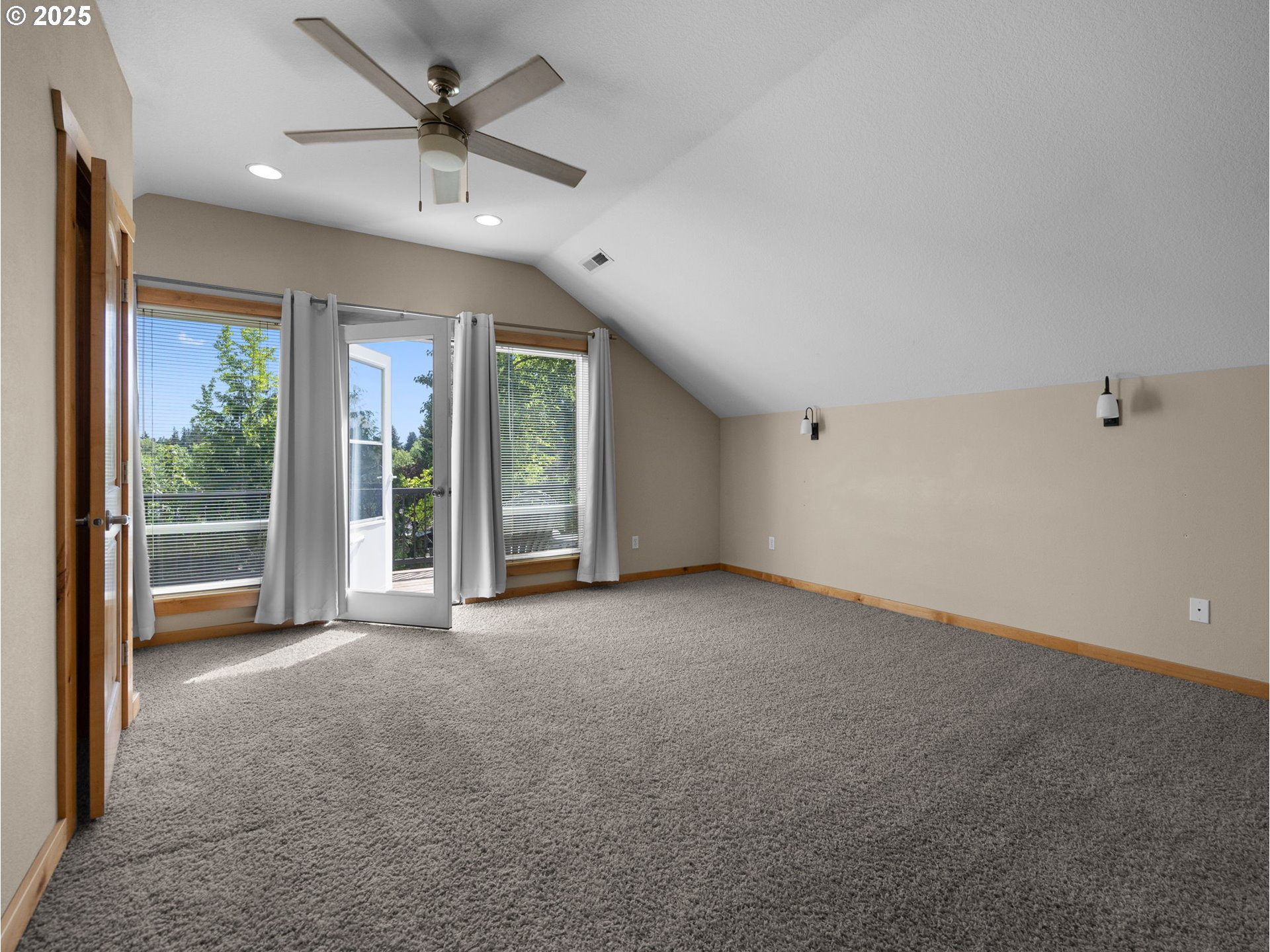 Clackamas, Oregon 97015, United States, 4 Bedrooms Bedrooms, ,3 BathroomsBathrooms,Residential,Pending,126699