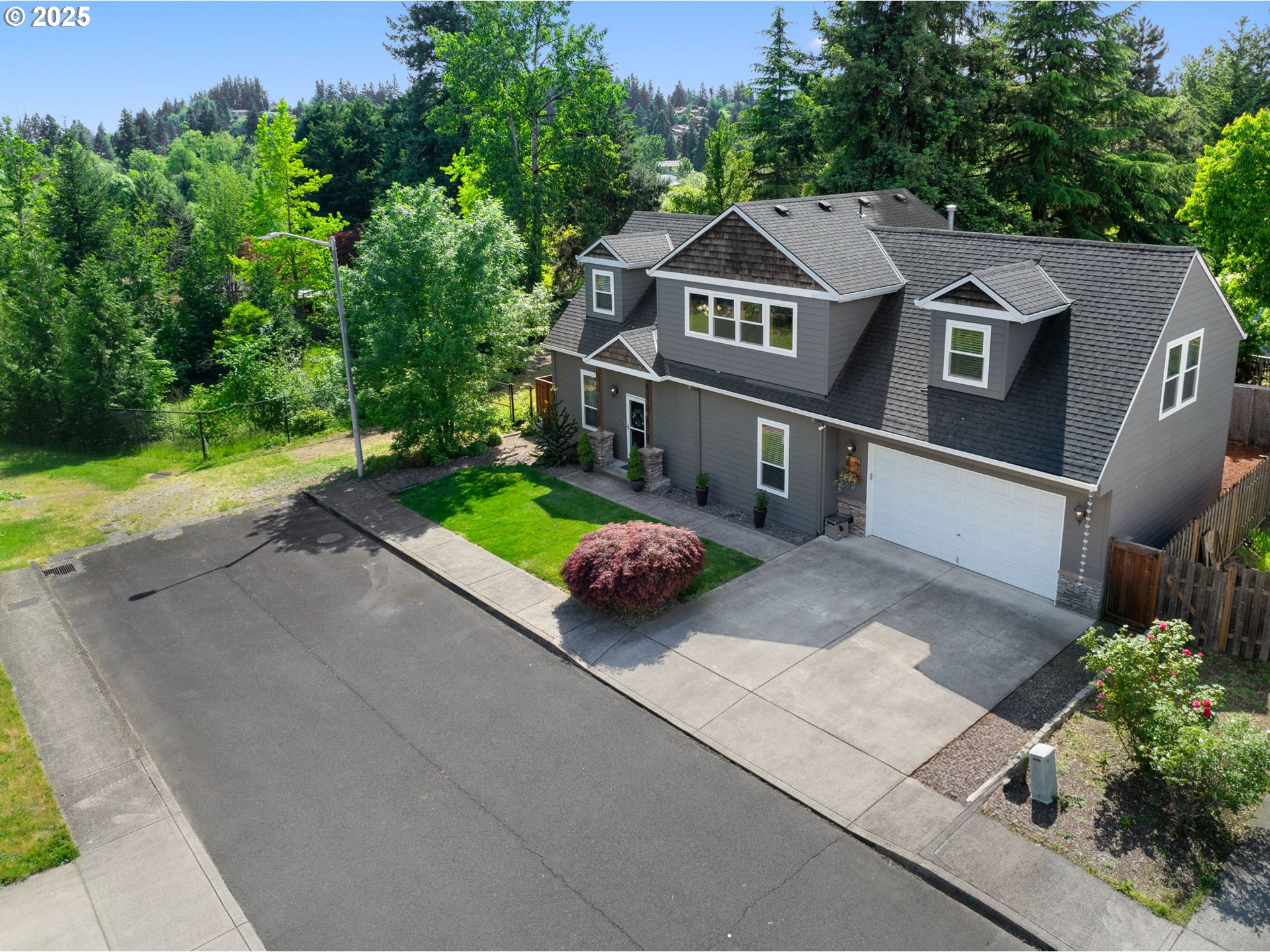 Clackamas, Oregon 97015, United States, 4 Bedrooms Bedrooms, ,3 BathroomsBathrooms,Residential,Pending,126699