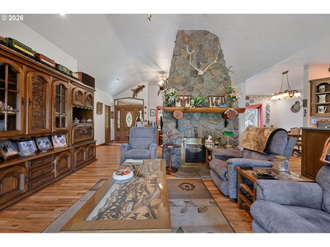 Tiny photo for 39428 Jasper Lowell Rd, Lowell, OR 97452 (MLS # 654383951)