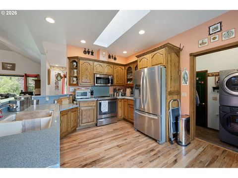 Tiny photo for 39428 Jasper Lowell Rd, Lowell, OR 97452 (MLS # 654383951)