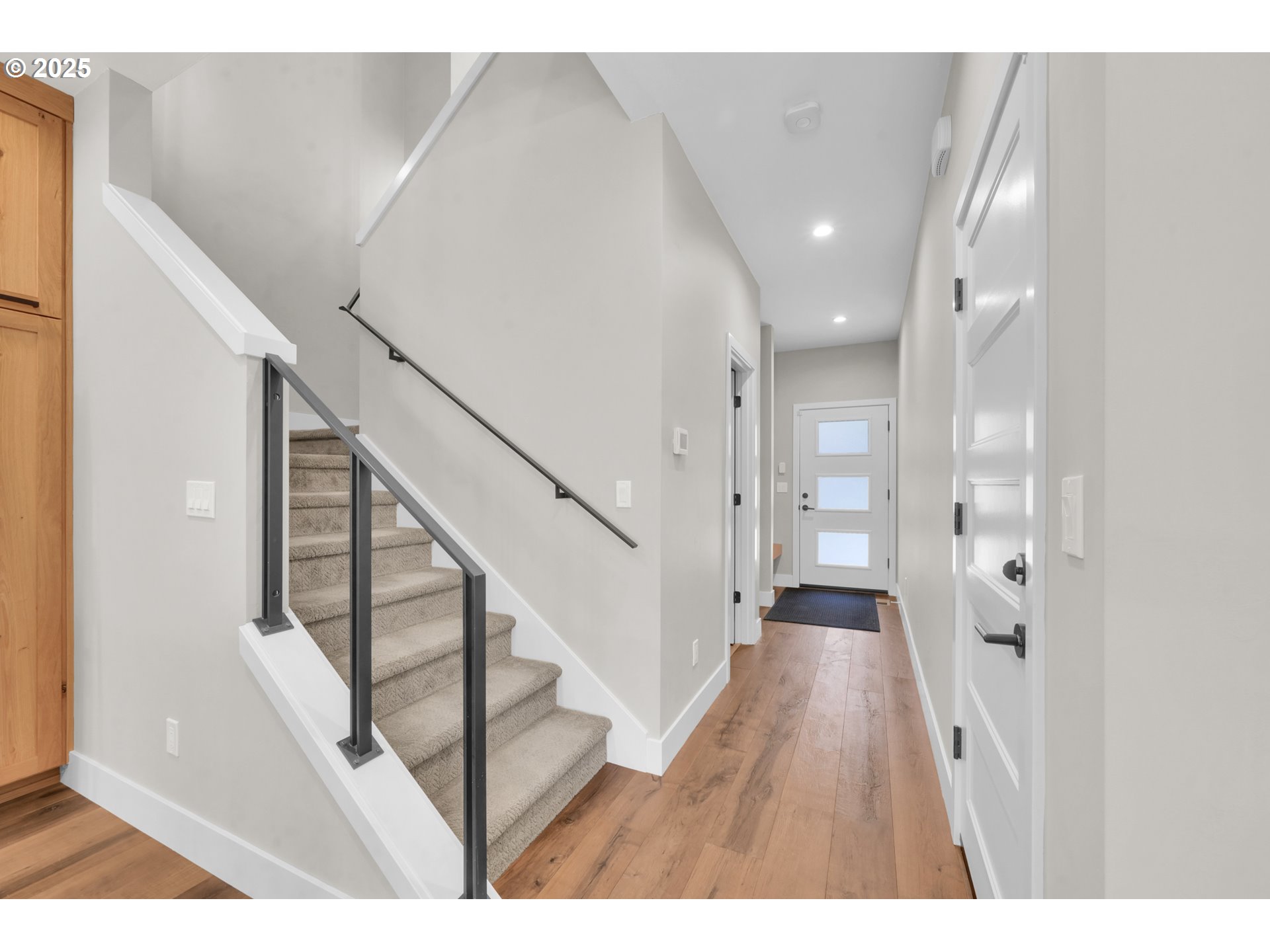 Eugene, Oregon 97408, United States, 3 Bedrooms Bedrooms, ,3 BathroomsBathrooms,Residential,Active,142626