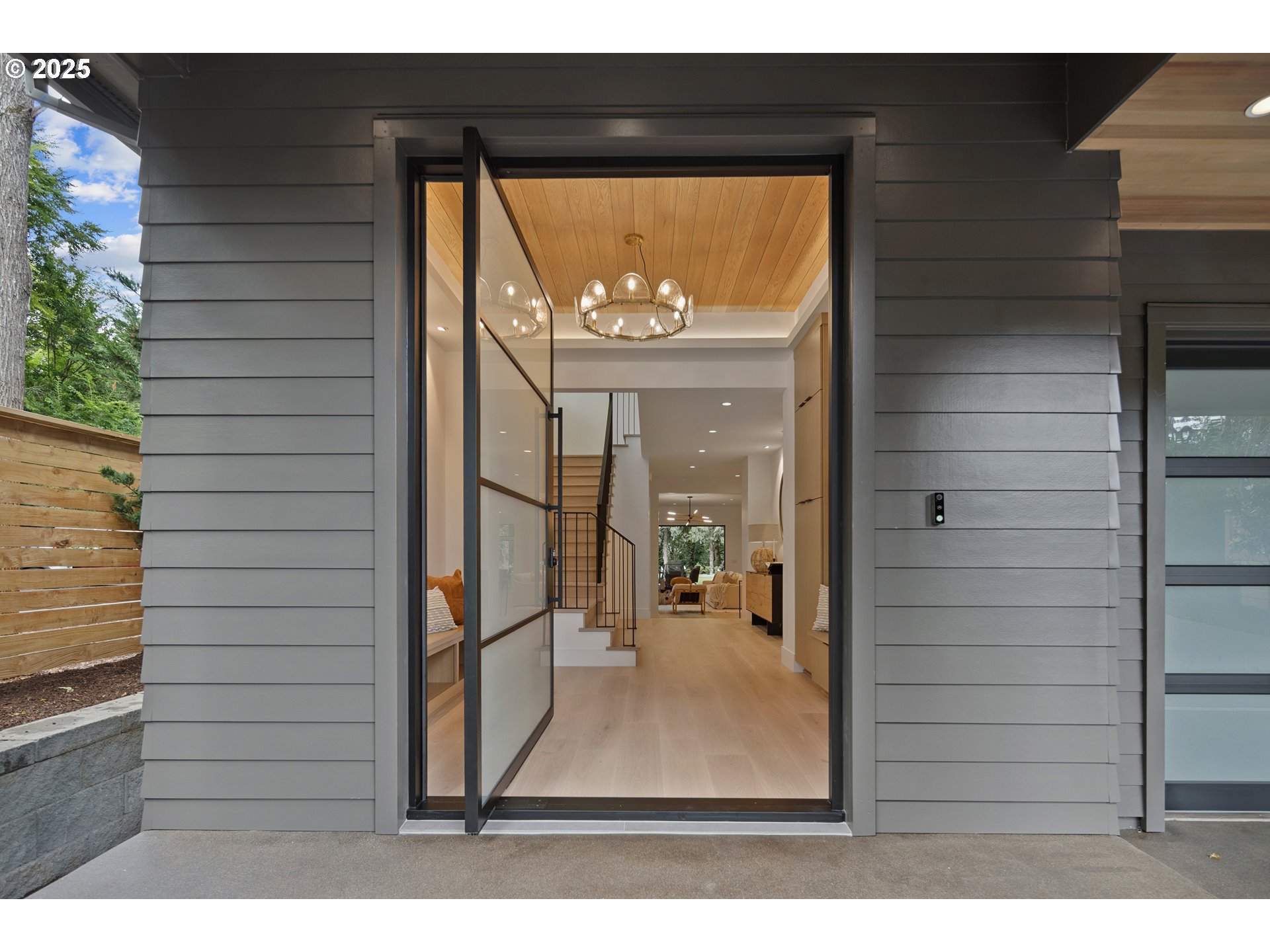 455 G AVE