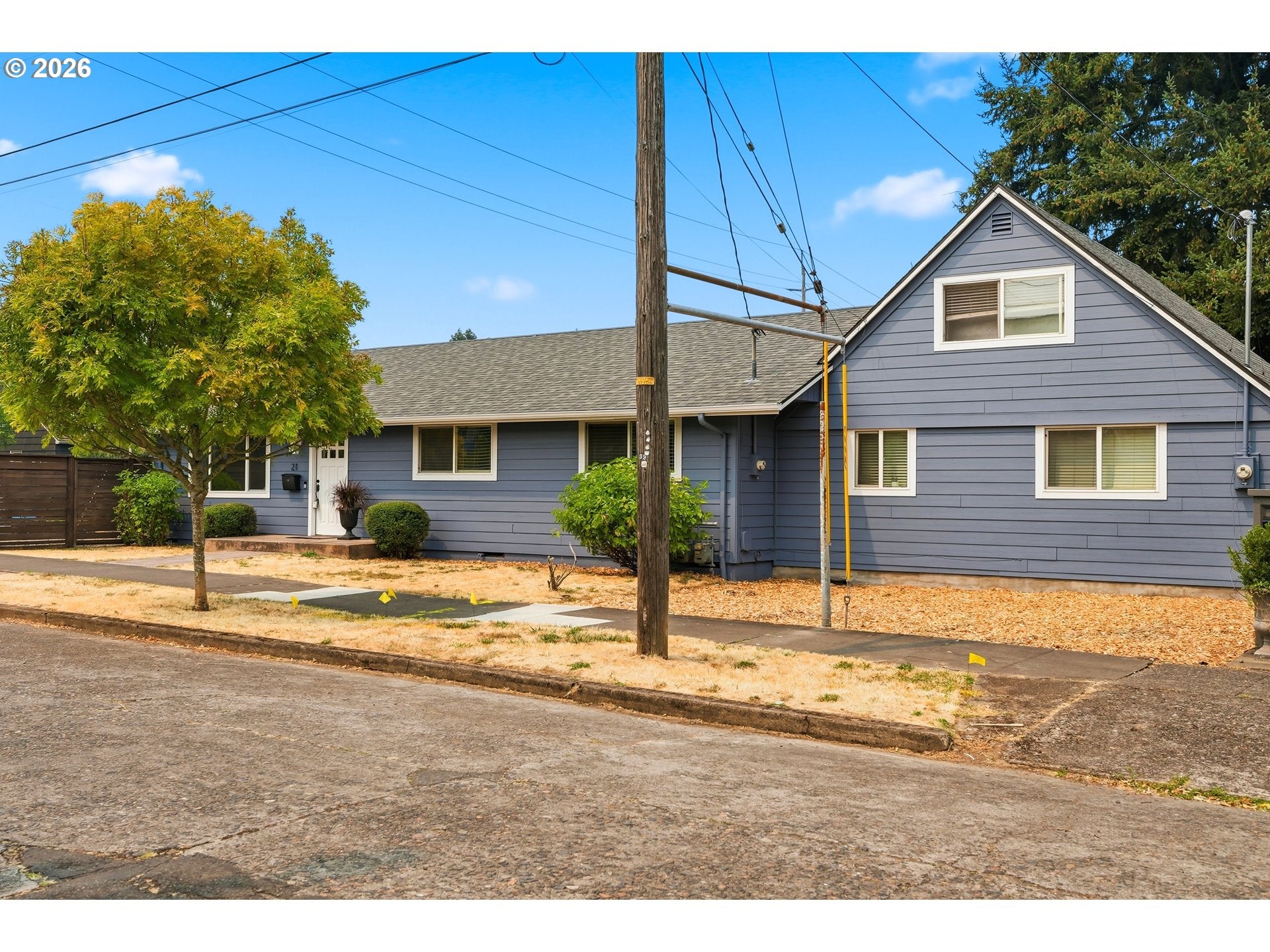 21 NE BRYANT ST