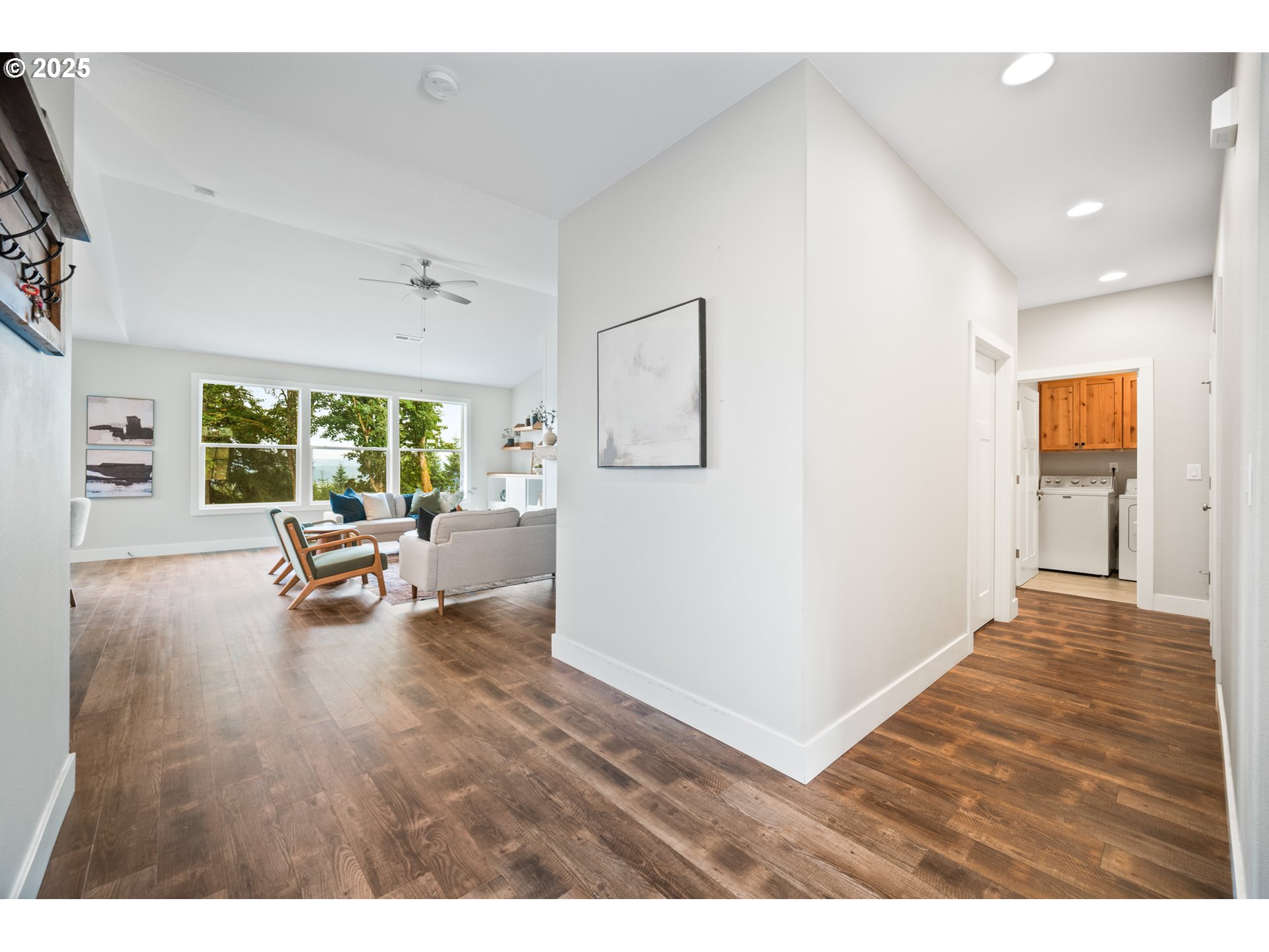 100 NOVA LN