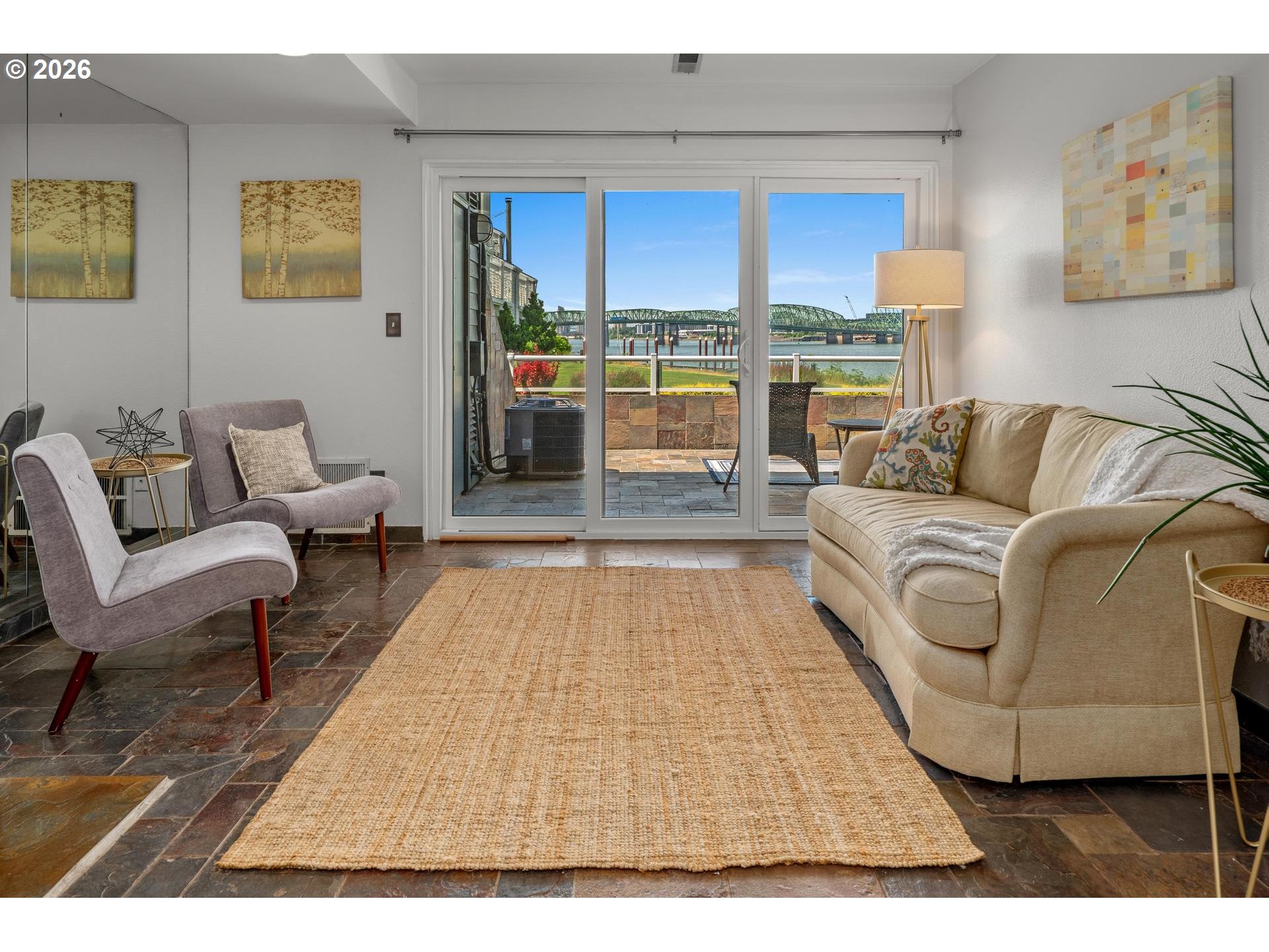 113 N HAYDEN BAY DR