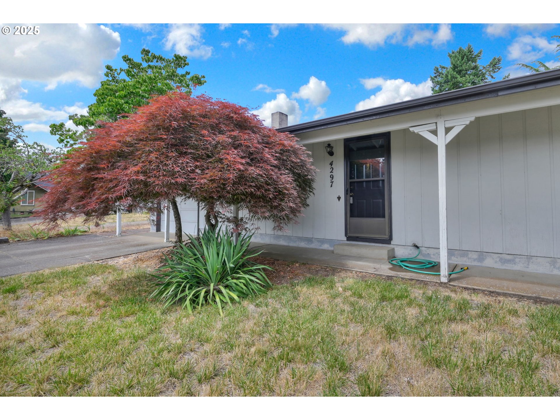 4297 DOVE LN