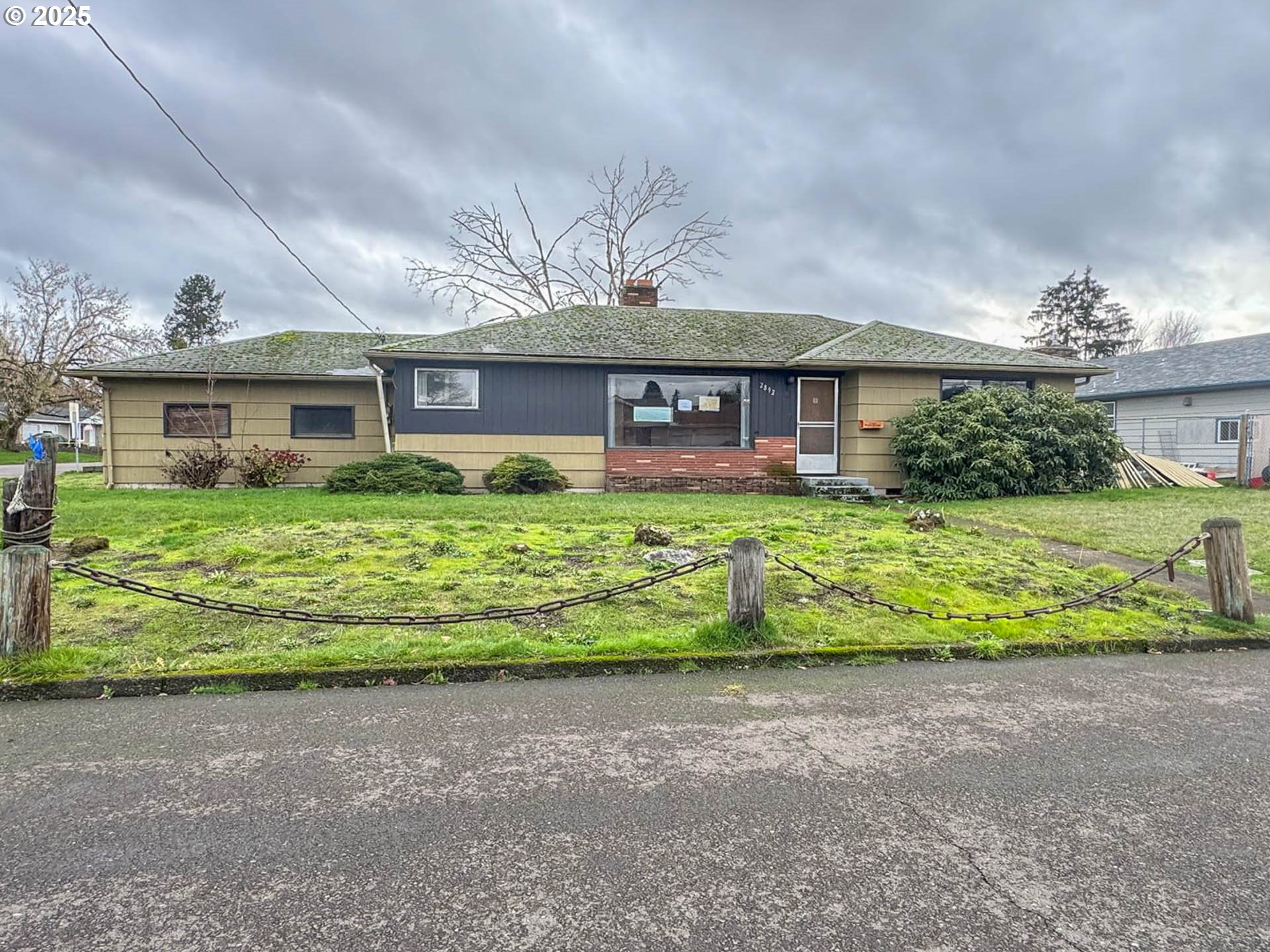 Photo 1 of 18 — 2892 CHESTER AVE, Salem, OR 97301