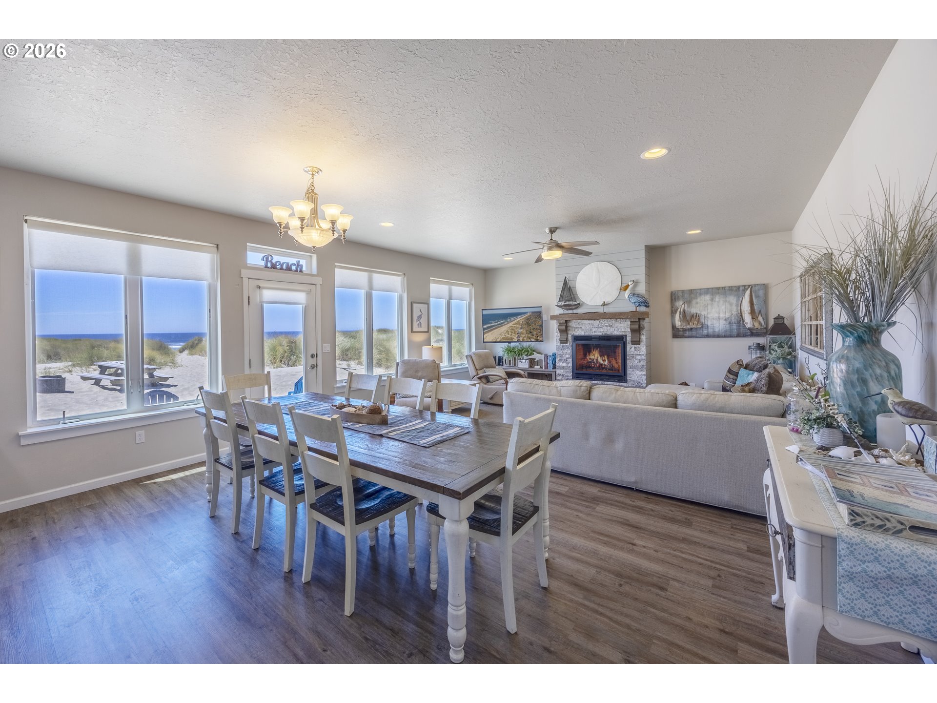 214 NW OCEANIA DR