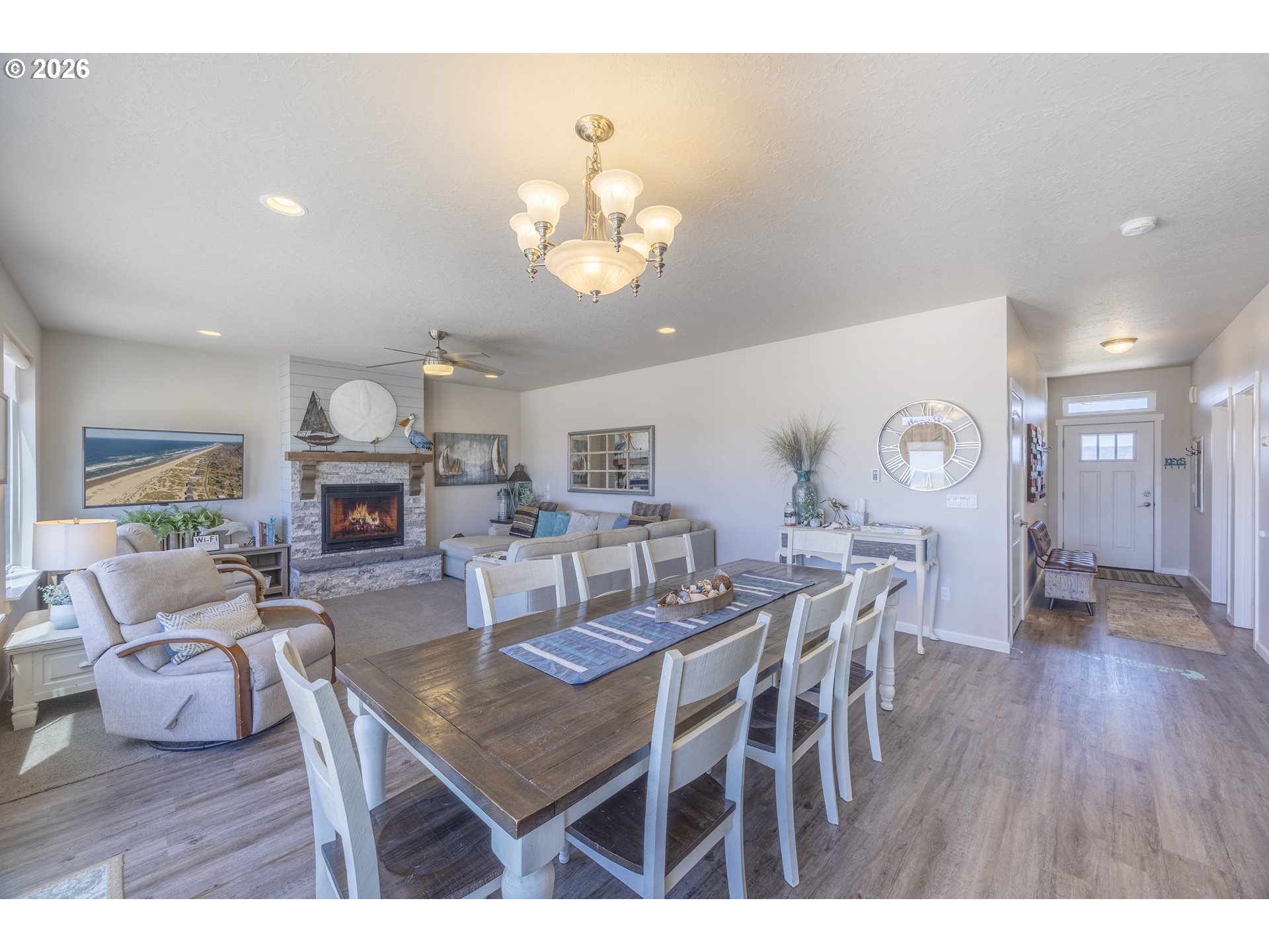 214 NW OCEANIA DR