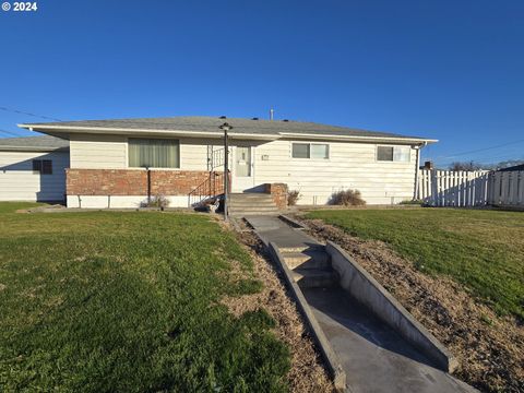 A home in Hermiston