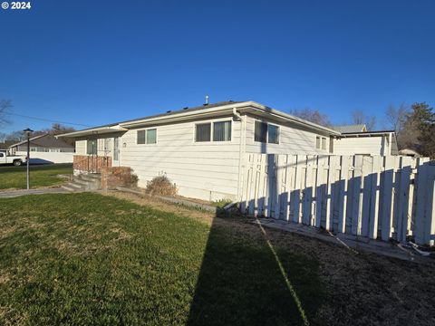 A home in Hermiston