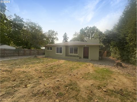 A home in Newberg