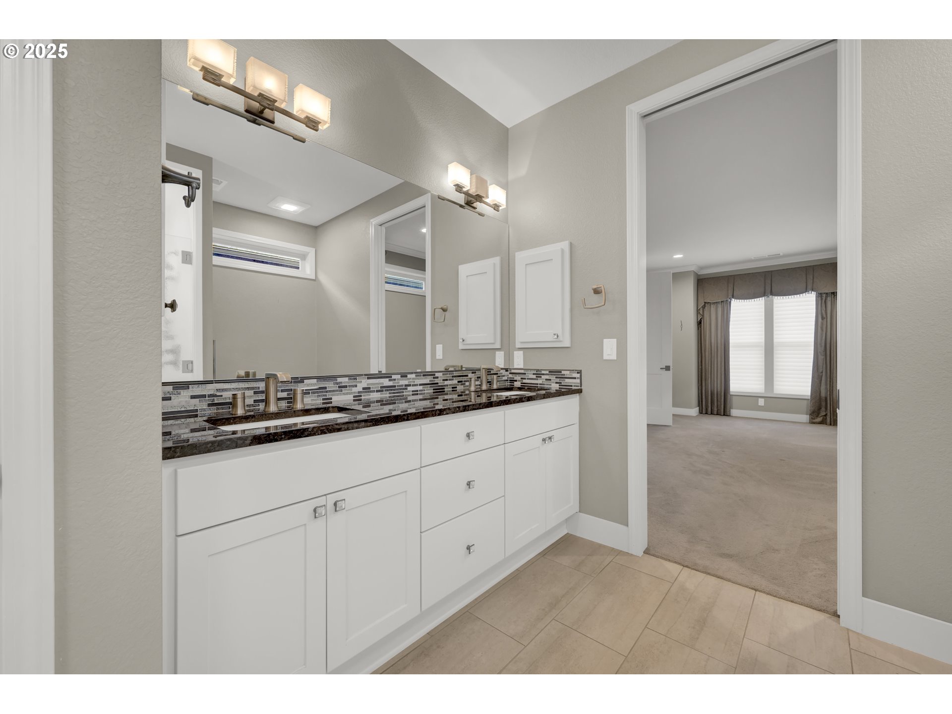 Eugene, Oregon 97408, United States, 3 Bedrooms Bedrooms, ,2 BathroomsBathrooms,Residential,Pending,251662