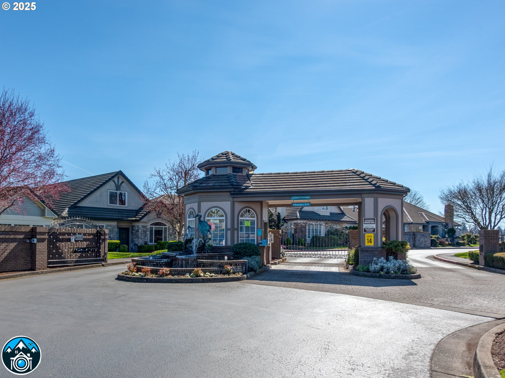 Eugene, Oregon 97408, United States, 3 Bedrooms Bedrooms, ,2 BathroomsBathrooms,Residential,Pending,251662