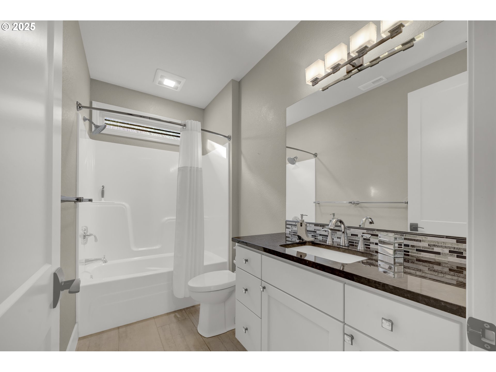 Eugene, Oregon 97408, United States, 3 Bedrooms Bedrooms, ,2 BathroomsBathrooms,Residential,Pending,251662