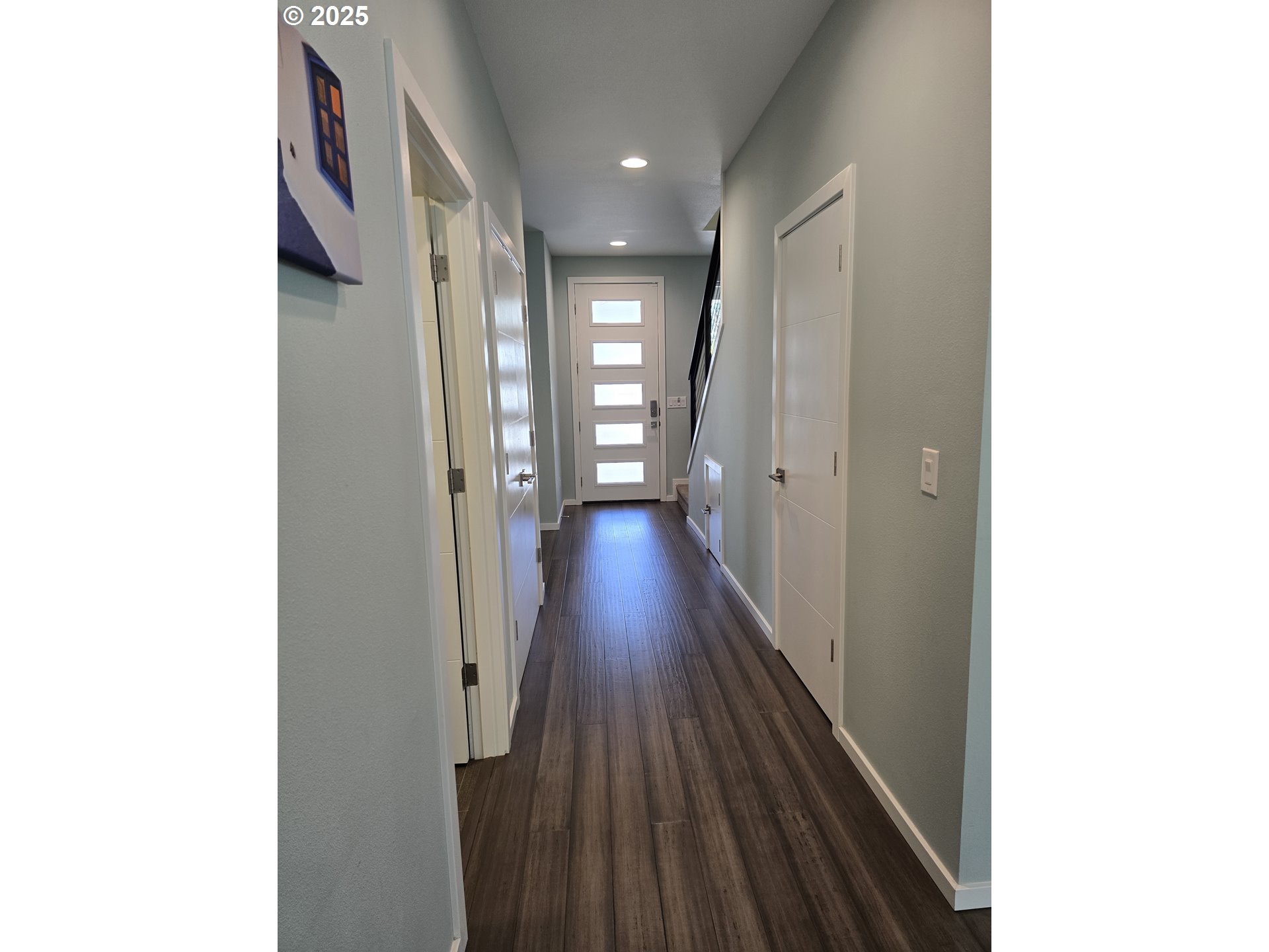 202 NW QUAIL GARDENS PL