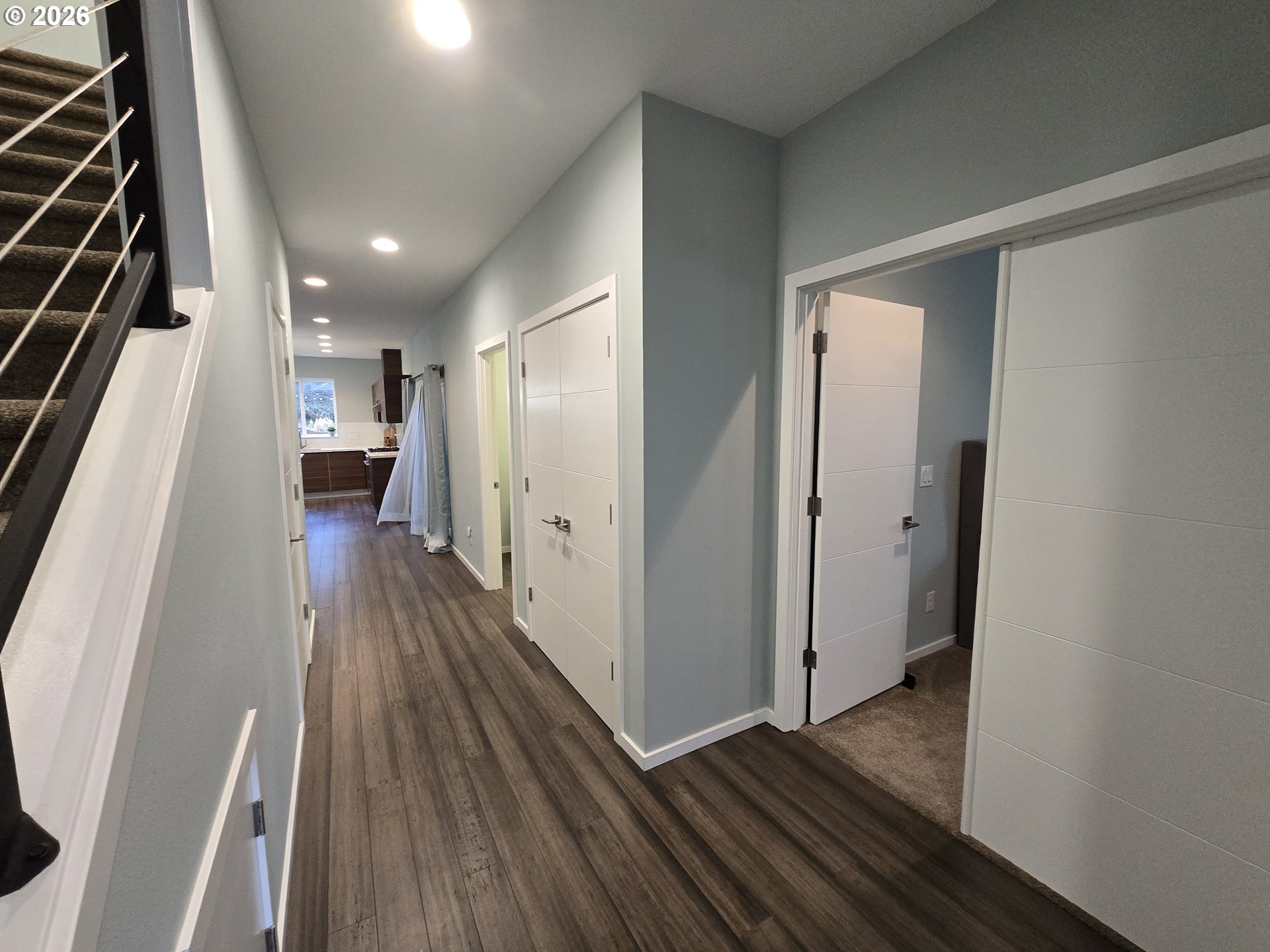 202 NW QUAIL GARDENS PL