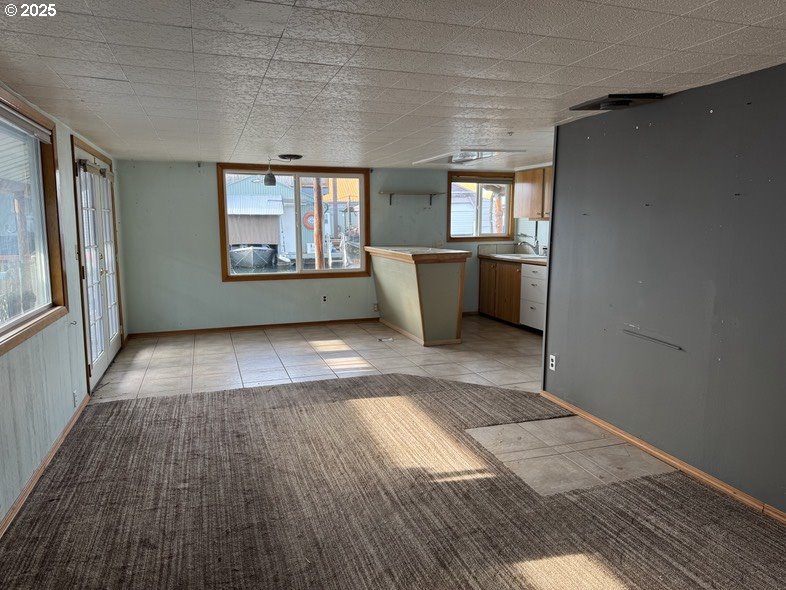 2901 NE Marine Dr. A19