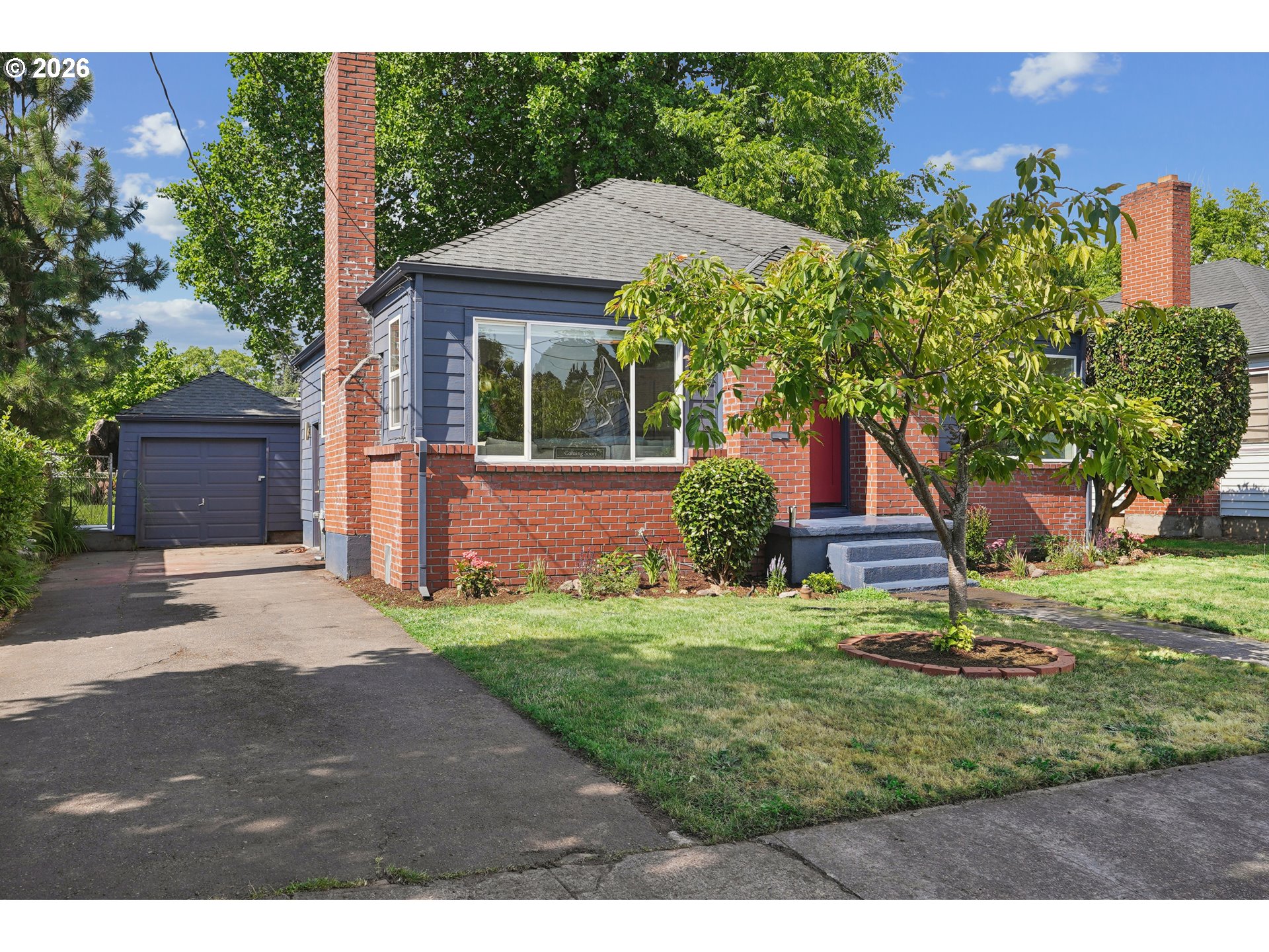 1917 NE DEKUM ST