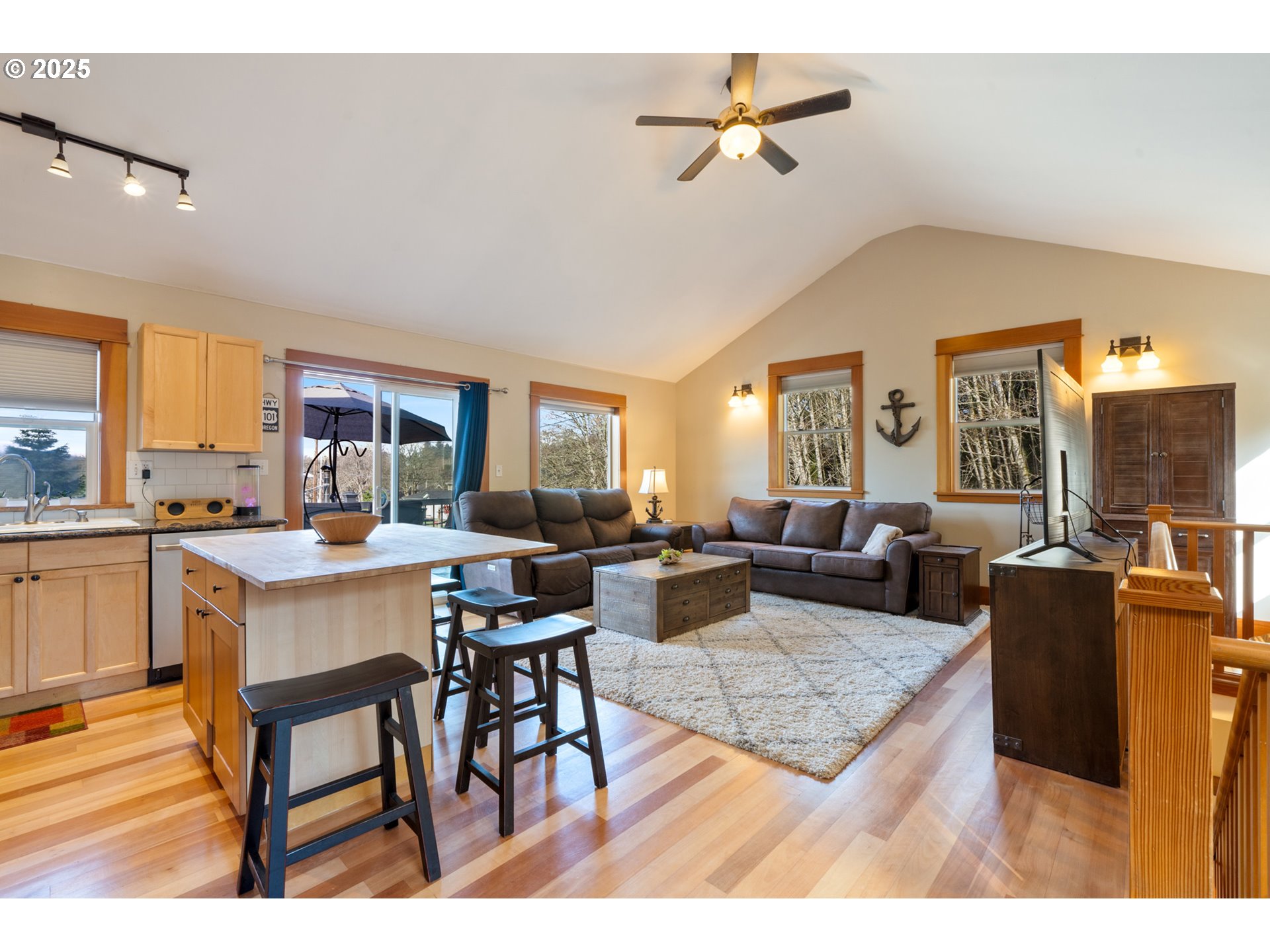 Bay City, Oregon 97107, United States, 4 Bedrooms Bedrooms, ,2 BathroomsBathrooms,Residential,Active,98316