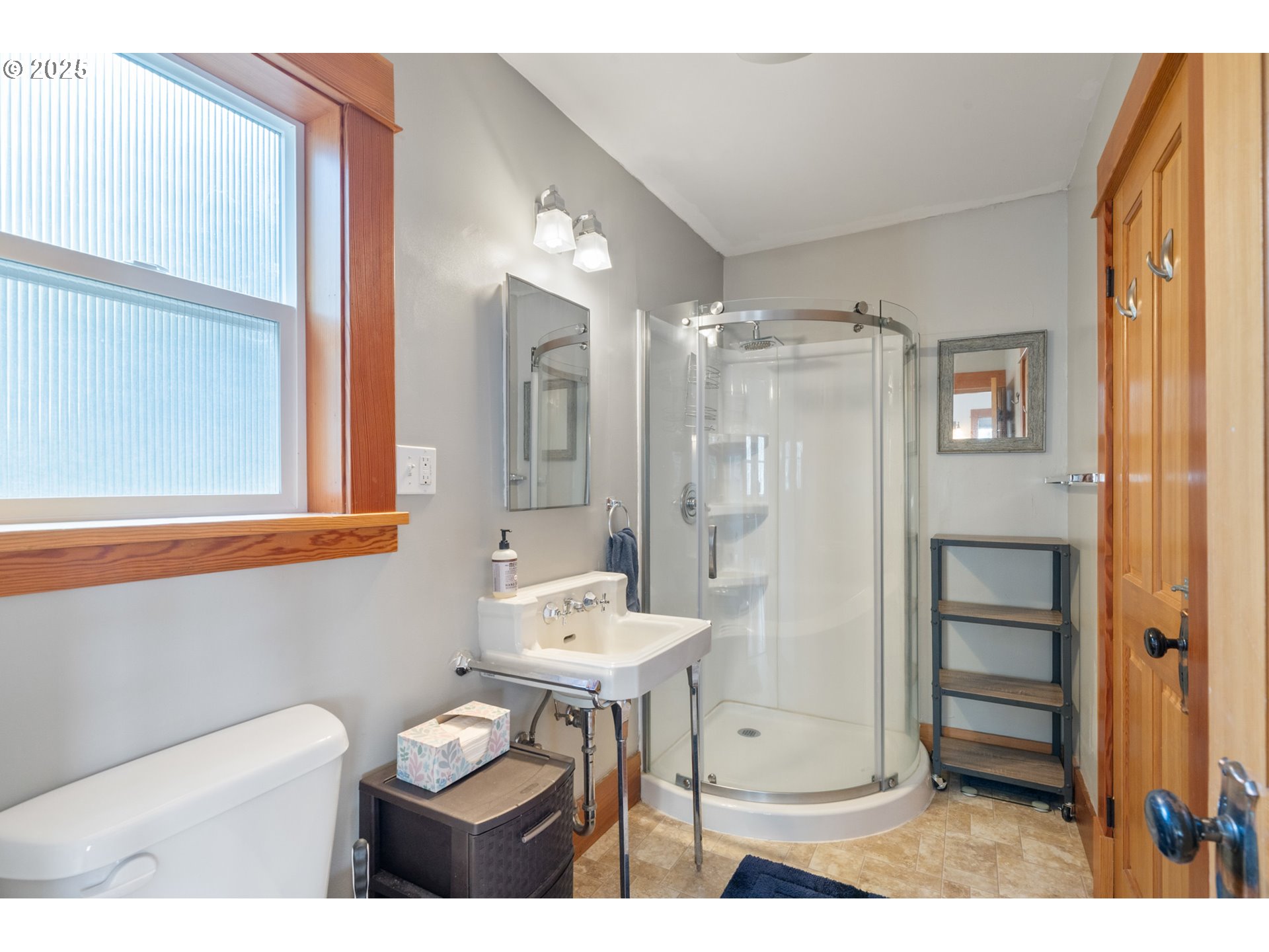 Bay City, Oregon 97107, United States, 4 Bedrooms Bedrooms, ,2 BathroomsBathrooms,Residential,Active,98316