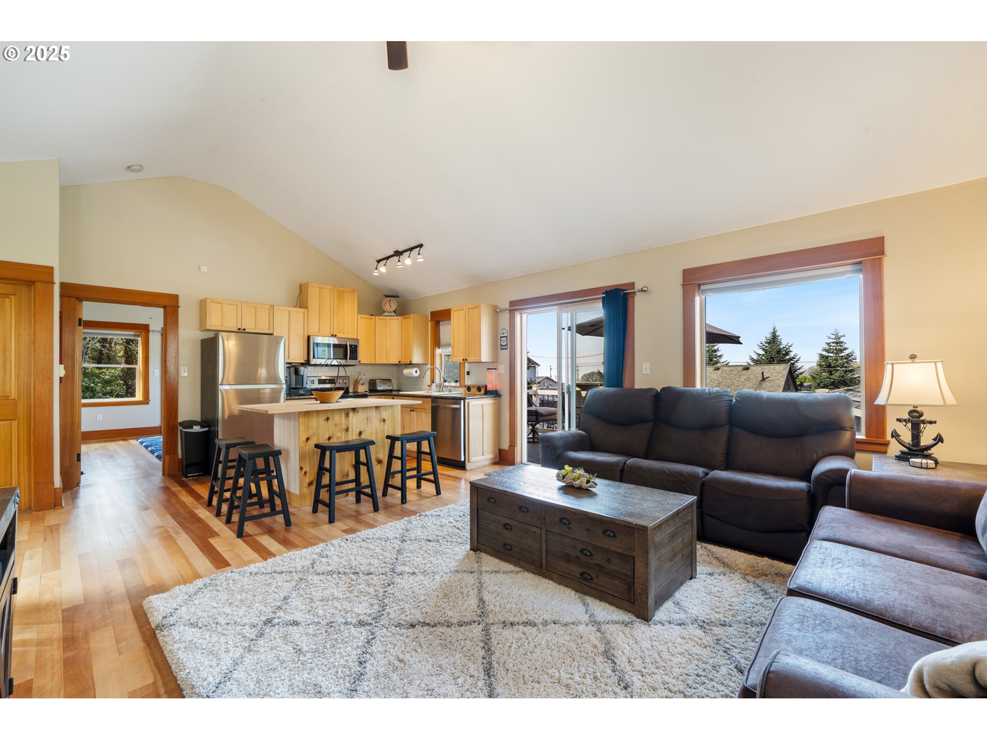 Bay City, Oregon 97107, United States, 4 Bedrooms Bedrooms, ,2 BathroomsBathrooms,Residential,Active,98316