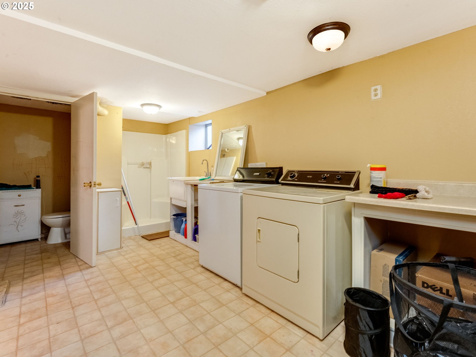 Vancouver, Washington 98661, United States, 2 Bedrooms Bedrooms, ,1 BathroomBathrooms,Residential,Pending,22549