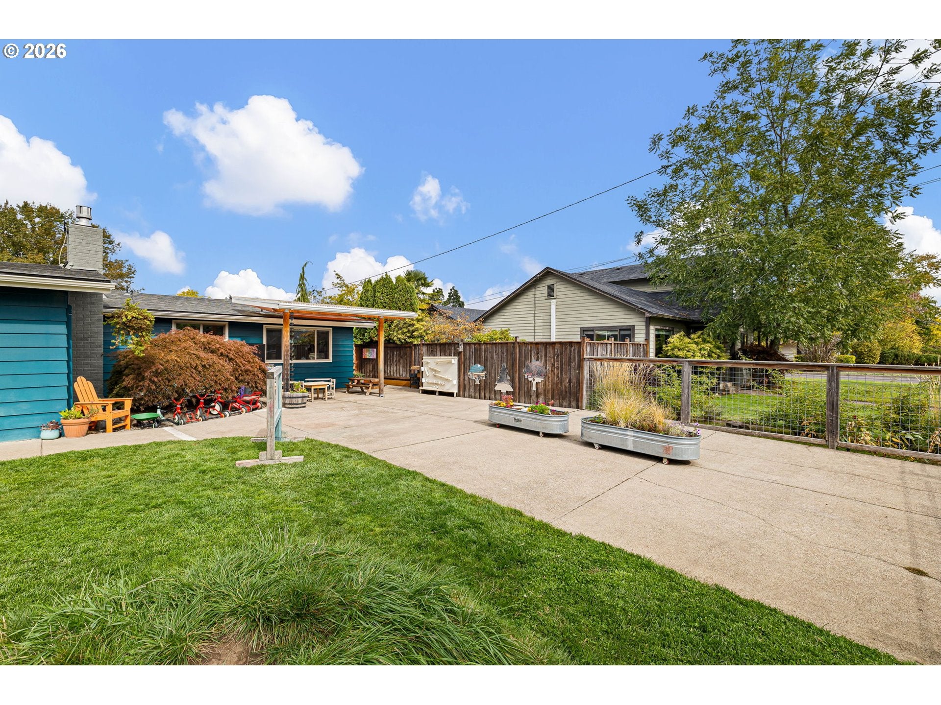 2747 BAILEY LN