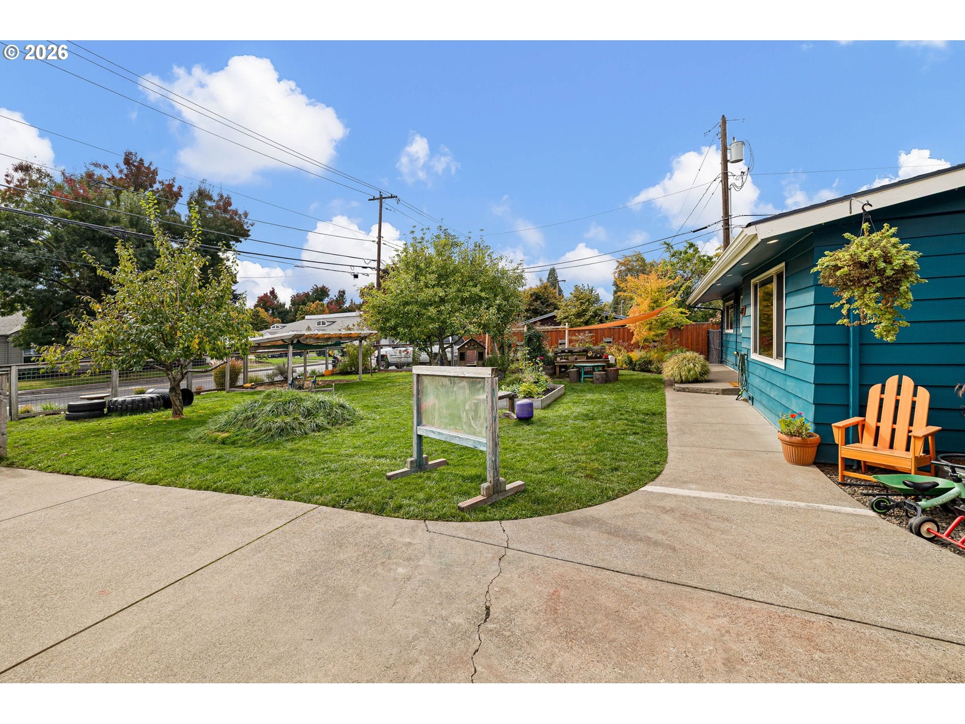 2747 BAILEY LN