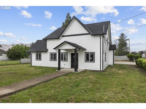 413 S TRADE ST Amity OR 97101