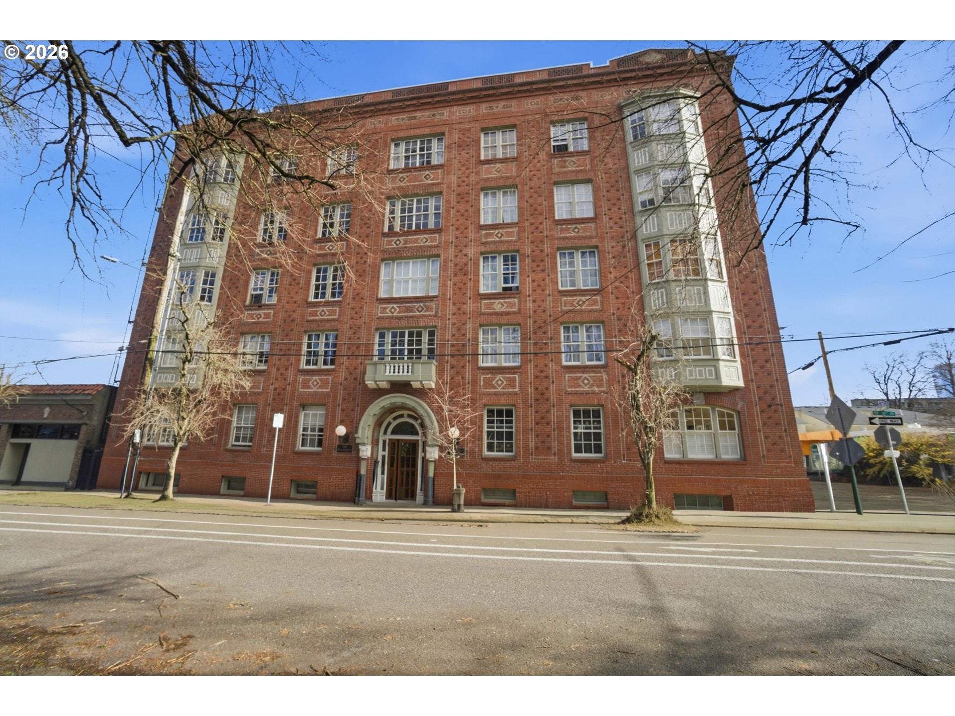 410 NW 18TH AVE 007