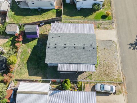 A home in Sutherlin