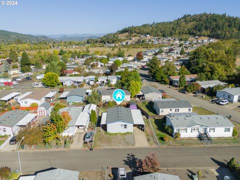 A home in Sutherlin