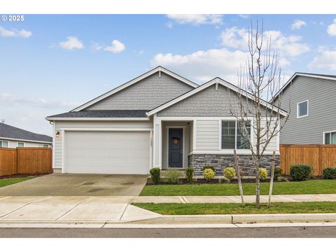 A home in Woodburn