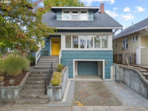 3851 SE MORRISON ST Portland OR 97214