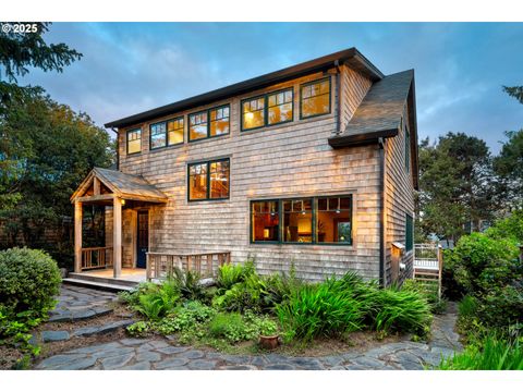 82 PORTLAND AVE Manzanita OR 97130