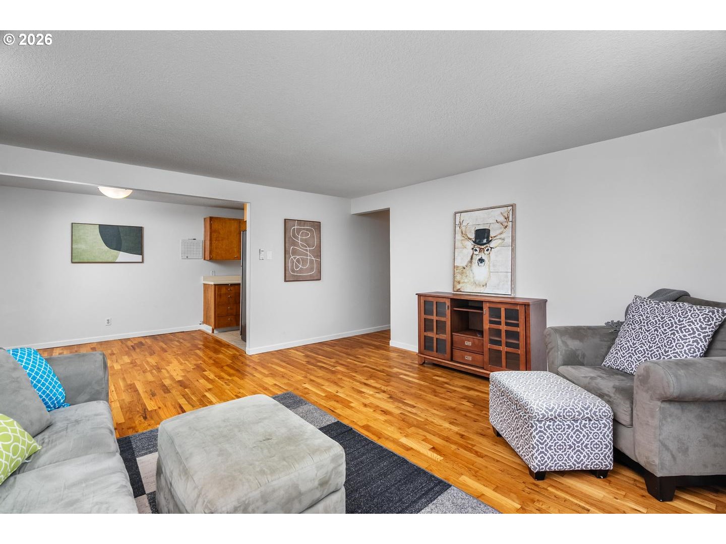 5594 SW ERICKSON AVE