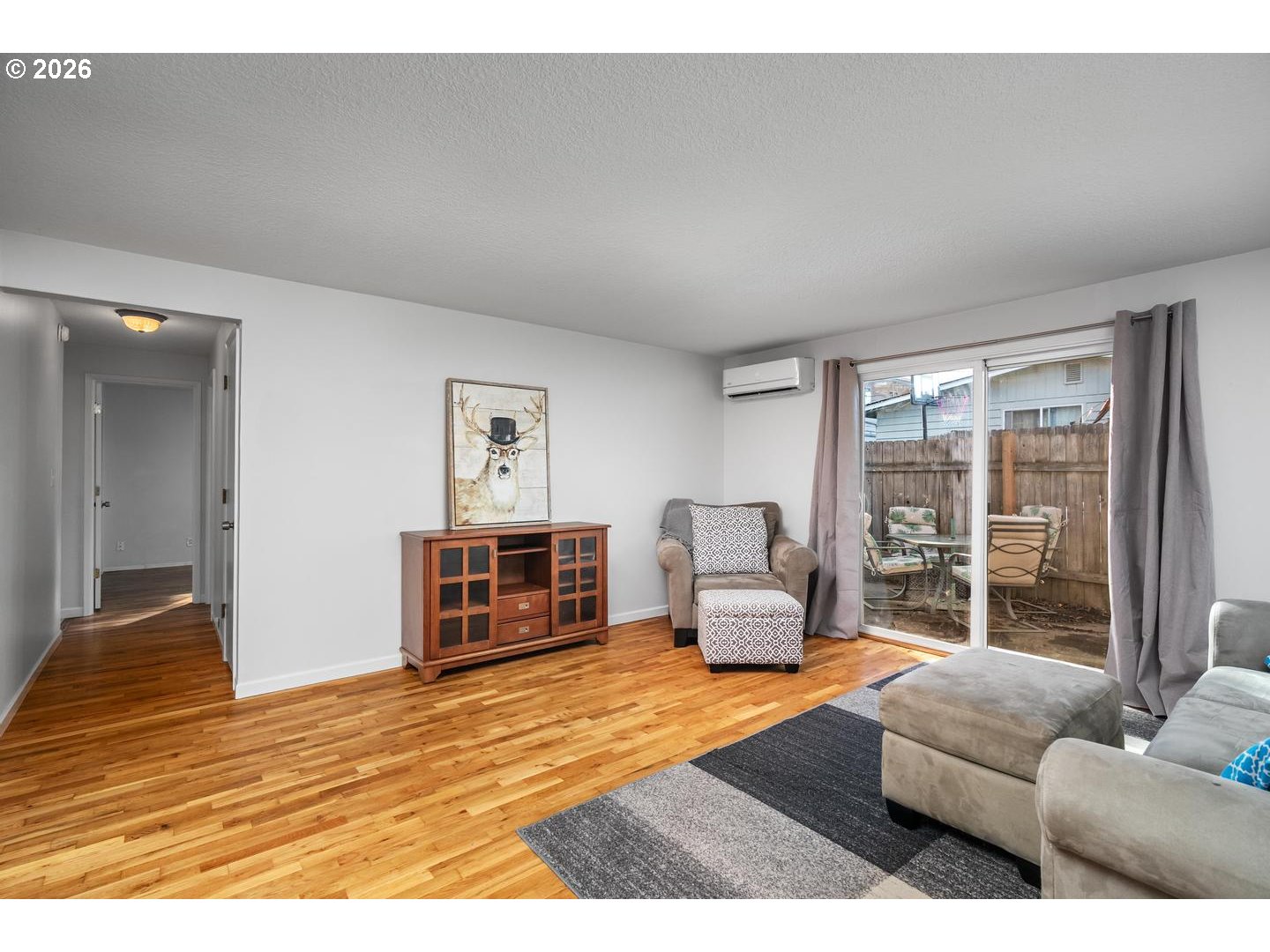 5594 SW ERICKSON AVE