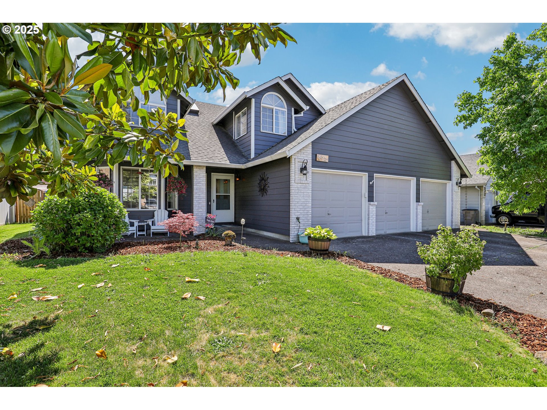 615 NE 157TH AVE