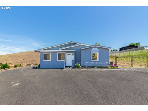 Photo of 235 Skyline Dr, Heppner, OR 97836 (MLS # 214444513)