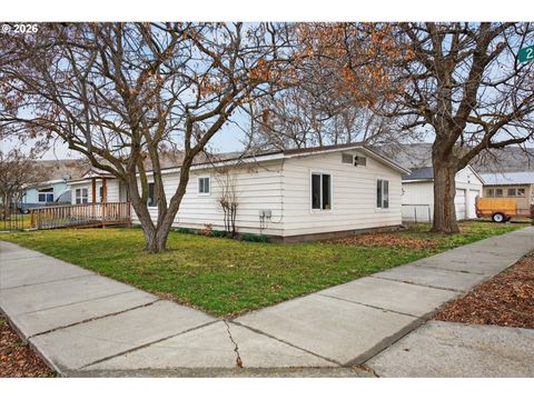 381 2ND ST Baker City OR 97814