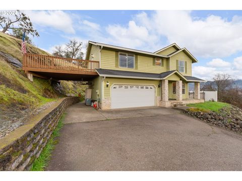 A home in Roseburg