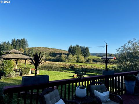 A home in Coos Bay