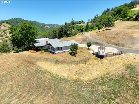 A home in Myrtle Creek